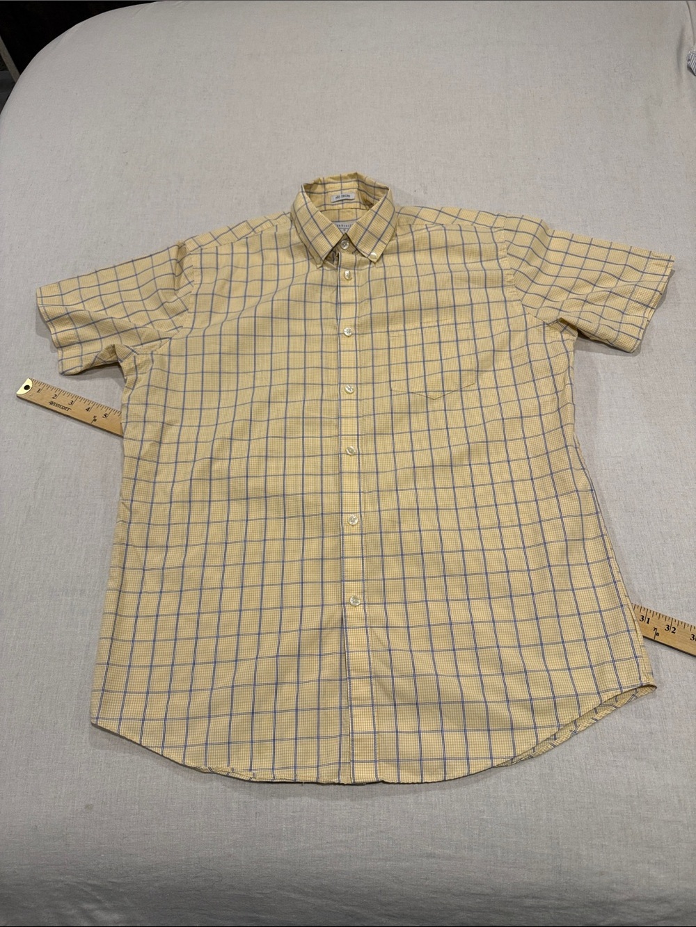 Van Heusen Yellow Short-Sleeve Button-Down with Blue Windowpane Grid size M